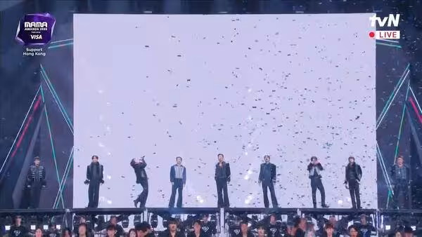 MAMA/SJ連唱4首變主場!希澈帥回巔峰神顏 「超帥短髮」出場殺爆