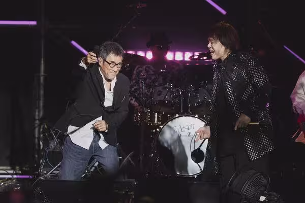 伍佰合體李宗盛掀暴動! 驚喜「加班」二安寵粉台下全瘋了