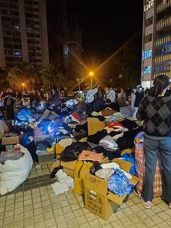香港大火災區爆亂象!「物資小偷」混入搶物資 港歌手批:乞丐都不如