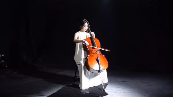 「蜜雪薇琪」 蜜雪露面了! 突摔酒杯「崩潰爆哭吐心聲」