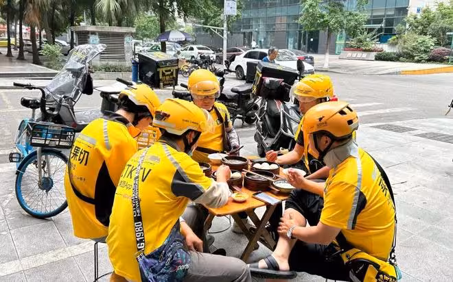 為什麼中國人那麼拼,還是感覺沒錢?