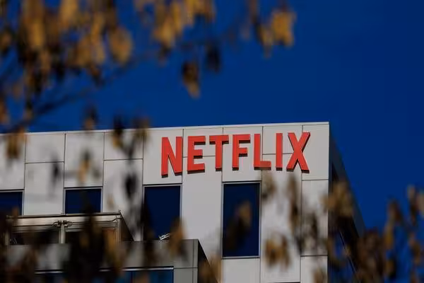 Netflix被爆砸千億收購華納影業！　好萊塢連署阻擋：院線會完蛋
