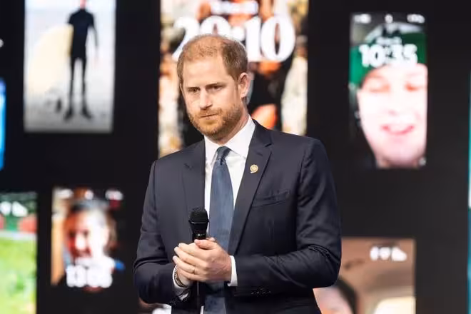 哈里王子含淚心聲曝光!懇求英媒放過妻兒,最大心結竟是…