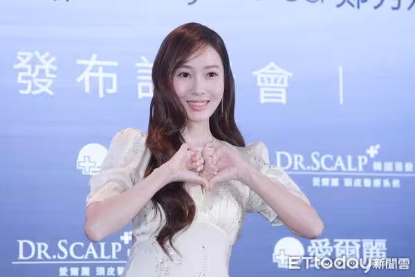 女神Jessica也有落髮危機! 鬆口認「不洗頭直接睡覺」:發質變更好
