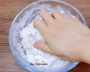 ㊙️燙麵韭菜盒子 涼了也不硬 附包成完美半圓的細節視頻