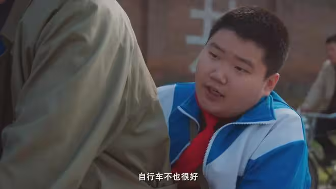 央視年代大劇《老舅》首播，看完4集，我要說：國產劇榮光回來了