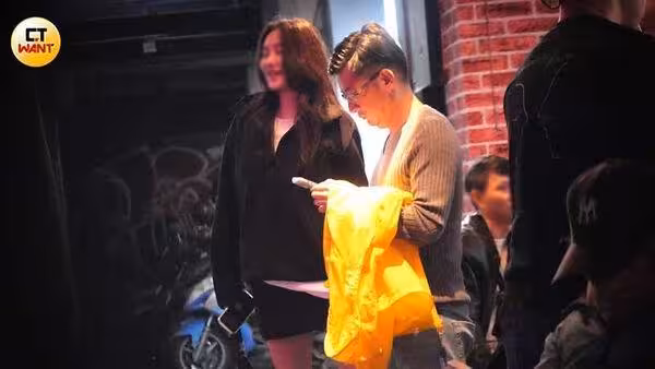汪小菲來台!力挺好友李進良新作 孕妻馬筱梅曲線玲瓏會藏肚