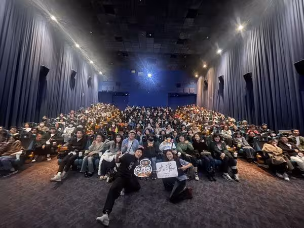 奈良美智來台觀賞《大濛》落淚預言「會成名作」