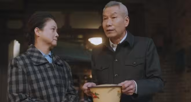 《老舅》原著結局:李小珍車禍身亡,季強慘死,崔國明拿回鼎慶樓