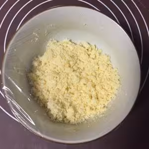 椰蓉奶棒麵包