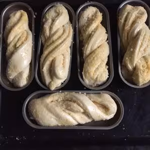 椰蓉奶棒麵包