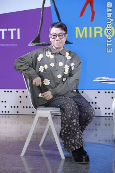 蔡康永與小S參加金鐘幕後原因曝 展藝術品被忽略遭她卡片擊敗