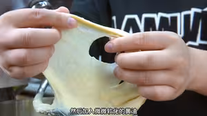 這麵包也太香了，新手也能輕鬆做出來的椰蓉提子卷！