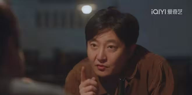 《老舅》直到老師請家長,崔國明才知,和妻子最對不起的人是夢夢
