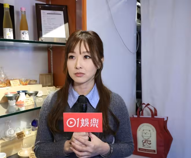 TVB前童顏女星現身!如今39歲仍單身!現場吐槽記者:還不是你們炒作