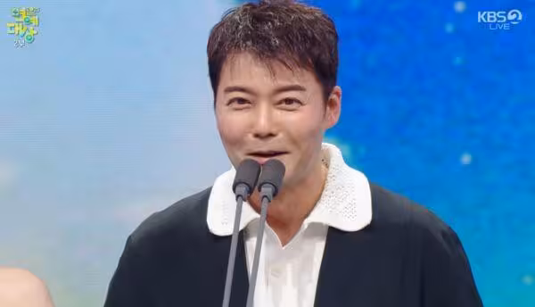 全炫茂奪大賞!淚崩曝「爸爸病了」 朴寶劍隔10年回娘家:想起《音樂銀行》