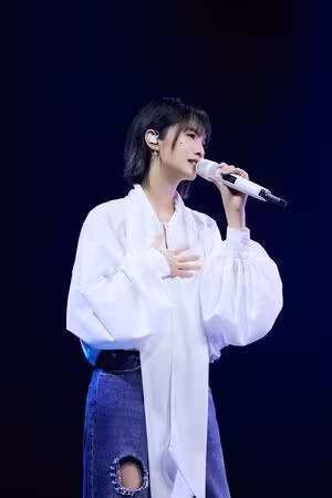 楊丞琳見台灣粉絲哭了! 淚喊「沒有偏心」:你們永遠在我心中