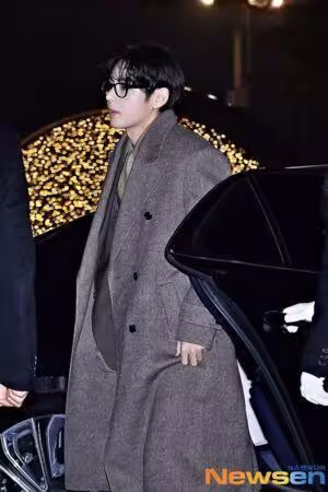 D.O. 2小時往返趕婚禮!金宇彬、申敏兒賓客超大咖 V、李光洙到齊