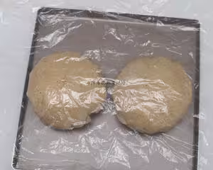 秋天來啦！改吃全麥焦糖蘋果肉桂卷啦！