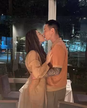 王陽明感性「驚訝你還在」 10年婚告白蔡詩芸:每一世都要找到你