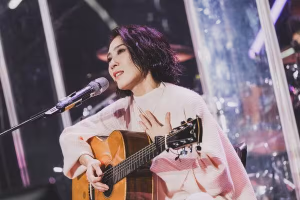 戴佩妮台上宣布「票賣太差」取消2巡演! 霸氣:我不在乎什麼面子