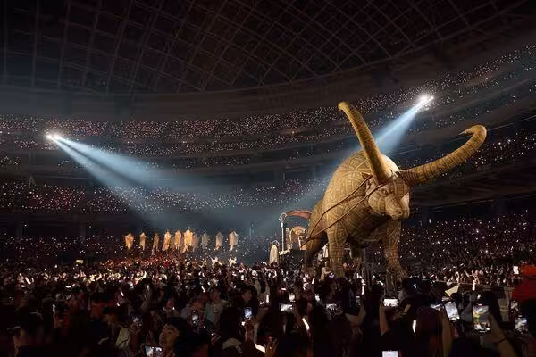 金豬、巨蟒20種巨獸齊飛! 蔡依林大巨蛋嗨開「萬獸派對」太狂