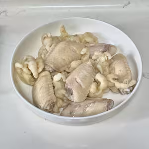 軟糯入味的《雞翅雞爪煲》