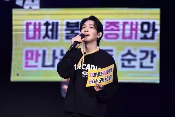 福利天花板!EXO CHEN來台「1對1自拍」逾千人 衝下台合唱歌迷