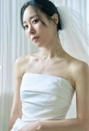 震撼彈!崔容俊、Lia Kim甜美婚紗公開 Hoshi人在當兵嚇瘋:欸?