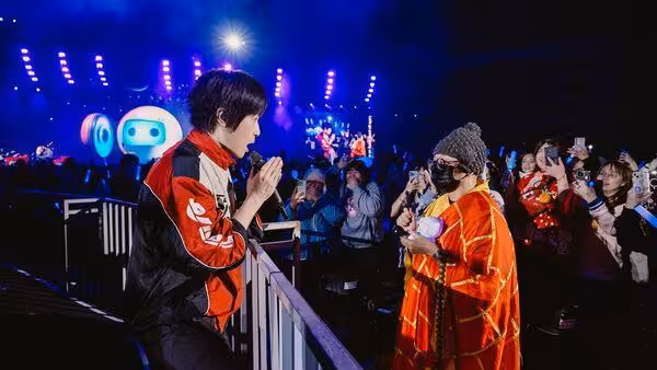 五月天cue蔡依林「大蟒蛇」! 冷笑話齊發全場瘋了