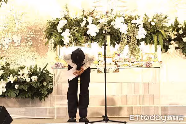 直擊／蕭敬騰淚崩送別岳父　曝曾被林光寧「撂3字重話」：我很完整