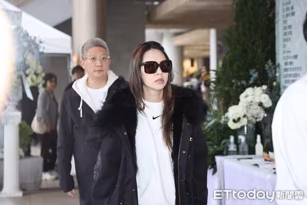 修杰楷、胡瓜大咖全來了!王子出軌粿粿「驚現」蕭敬騰岳父告別式