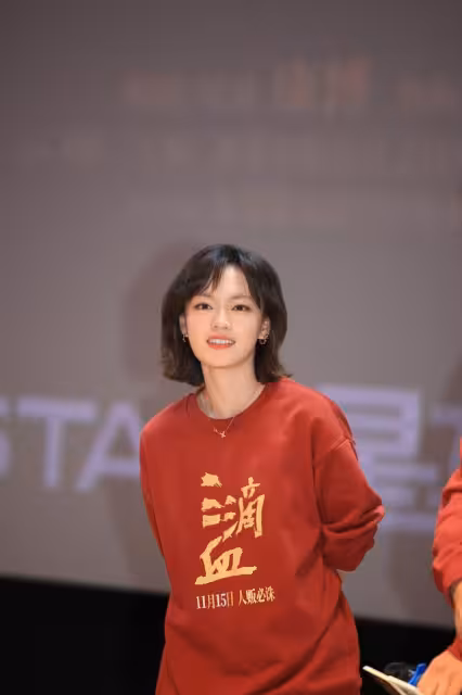 22歲金馬女星遇險!遭怪男「逼入牆角」辱罵髒話…驚恐眼神網氣炸
