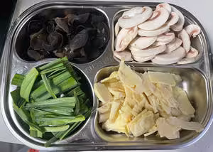 小炒冬筍肉片