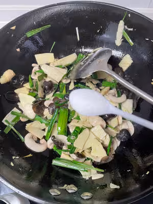 小炒冬筍肉片