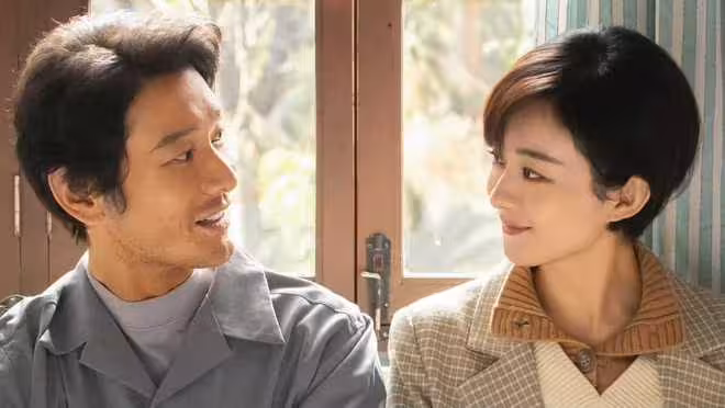 電視劇《小城大事》開播,趙麗穎黃曉明主演,能成經典年代劇嗎?