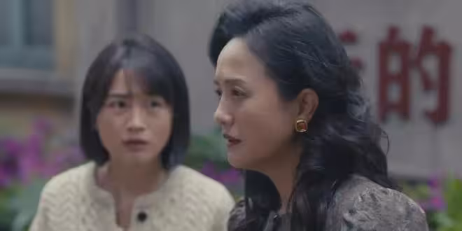 《小城大事》：直到李秋萍救了高雪梅，才知李秋萍為啥處罰鄭德生