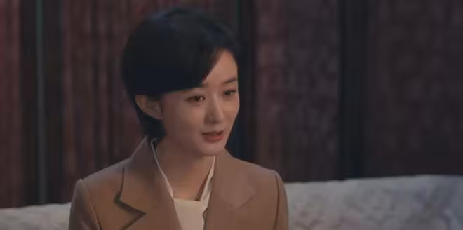 《小城大事》：直到李秋萍救了高雪梅，才知李秋萍為啥處罰鄭德生