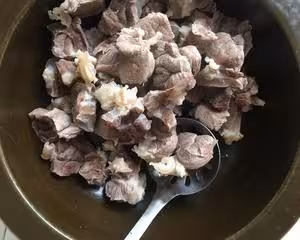 牛腱子燉蘿蔔
