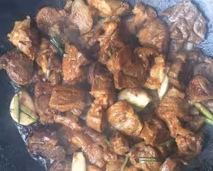 牛腱子燉蘿蔔