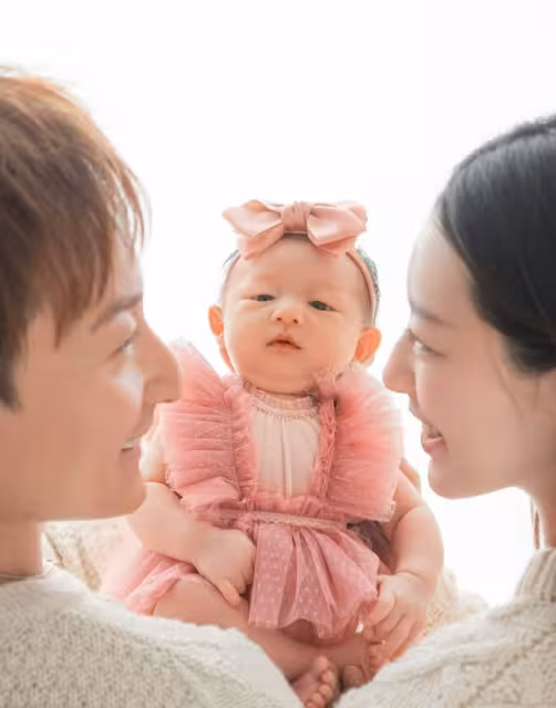 香港知名男星大曬1個多月女兒萌照！直言今年計劃讓太太再懷孕！力求生夠4個！