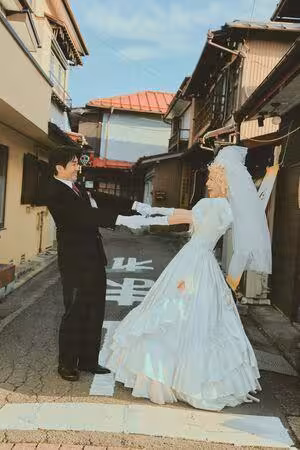 陳漢典婚禮前夕再曝兩套夢幻婚紗 「最辛苦的其實是 LULU」