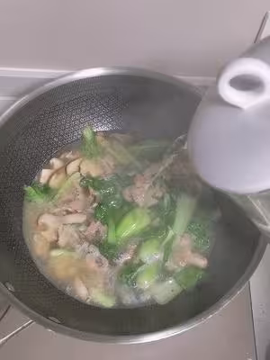 氣溫暴跌！這碗暖fufu年糕湯暖心又暖胃