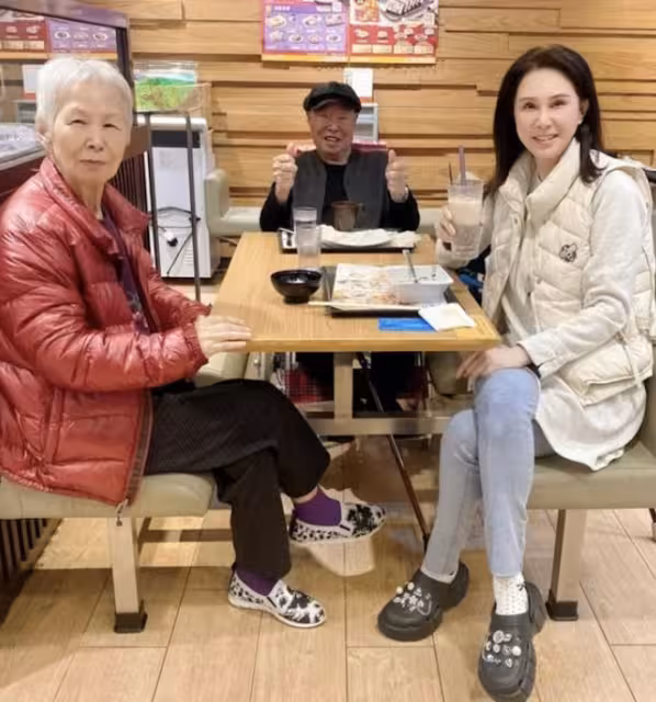 前港姐季軍悲痛宣布父親病逝!父母4個多月內相繼離世!發文稱:難以承受