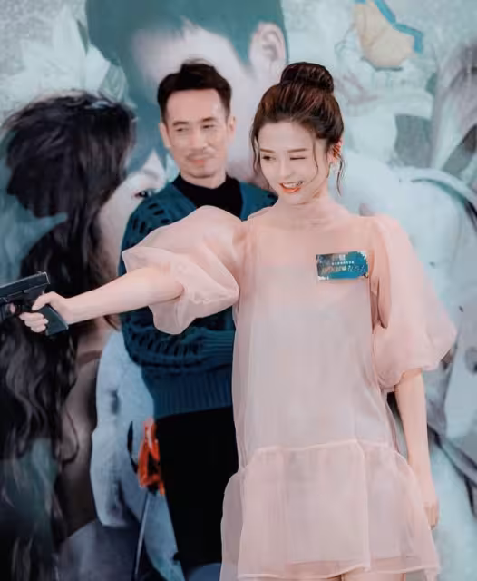 又一TVB女星突然宣布離巢！感嘆空姐轉型演員非易事！入行5年嘗遍甜酸苦辣！