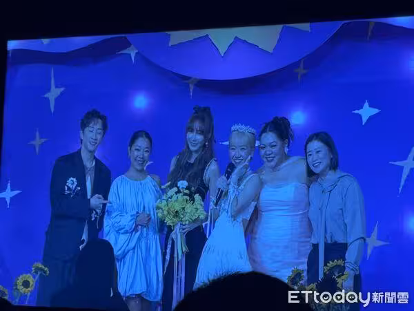 曾莞婷抽到Lulu捧花!驚慌表情全被拍 現場喊話:有緣人趕快來