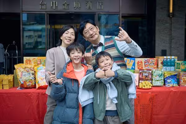 九孔誇口「搞定小孩」下秒崩潰! 光頭童星戴假髮「吃飯一直吃到」