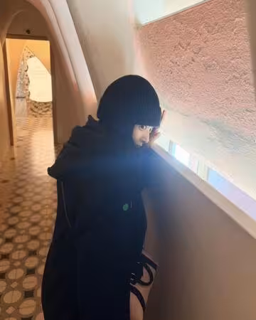 金宇彬甜蜜掌鏡!申敏兒婚後PO「愛的視角」蜜月照 無名指婚戒超閃