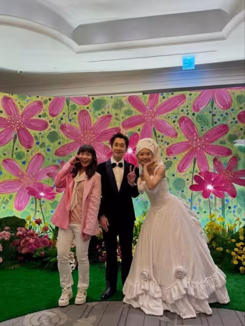 Lulu婚禮送客造型「全是毛巾布做的」! 累喊:結個婚要躺三天