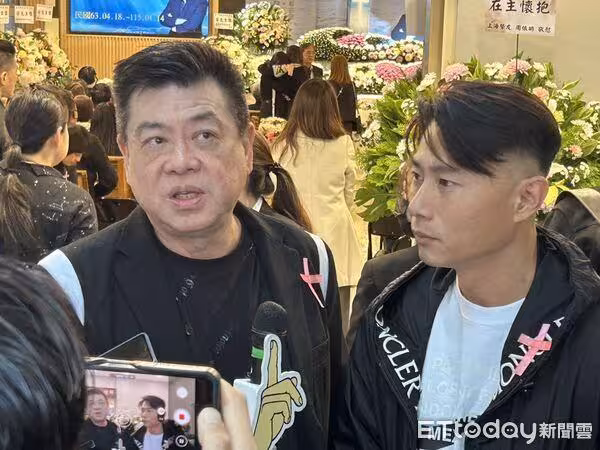 喬傑立經紀人吳權浩今告別式！　孫德榮、Toro現身送別老戰友